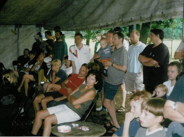 peestoempers8.jpg (92kb)